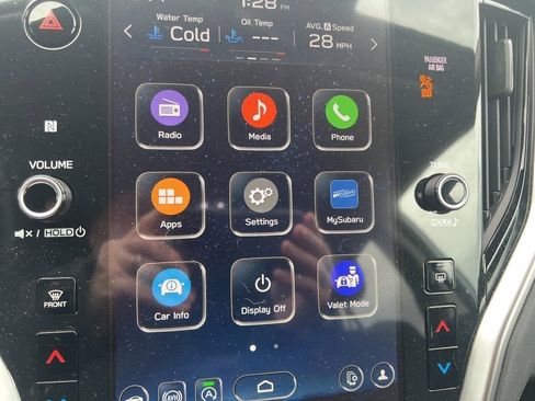 Used 2025 Subaru Outback Premium image 8