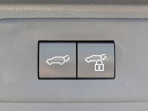 Used 2025 Toyota Grand Highlander AWD Hybrid image 11