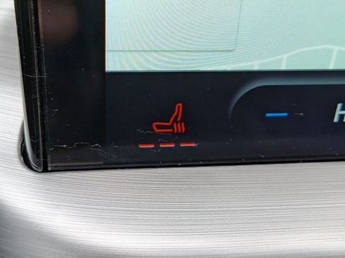 Certified 2025 Ford Escape Platinum image 26