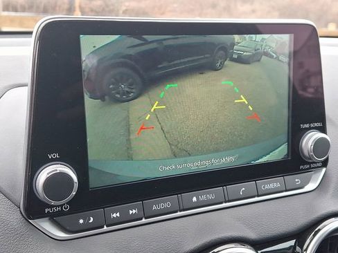 Used 2025 Nissan Sentra SR image 18