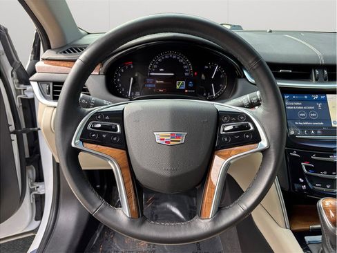 Used 2019 Cadillac XTS Luxury image 26