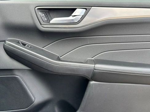 Certified 2022 Ford Escape Titanium w/ Class II Trailer Tow Package image 24