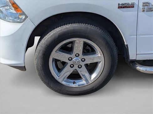 Used 2017 RAM 1500 Express image 15