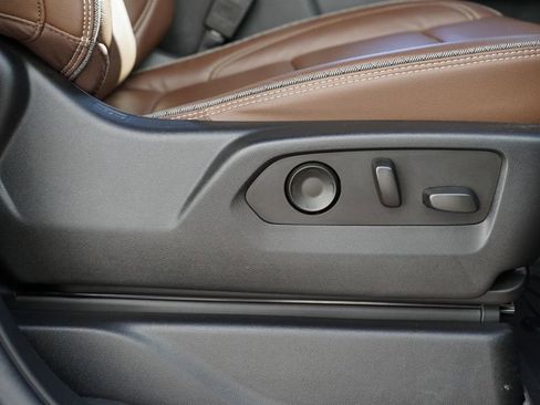 Used 2022 Chevrolet Tahoe High Country w/ Premium Package 2 image 31