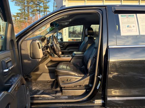 Used 2018 GMC Sierra 2500 Denali image 20