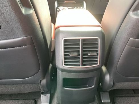 Used 2023 Kia Sportage SX Prestige image 25