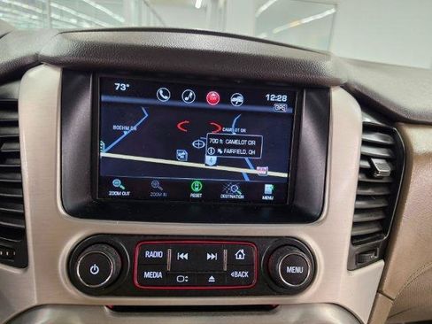 Used 2015 GMC Yukon XL SLT w/ Open Road Package AWD/4WD image 17