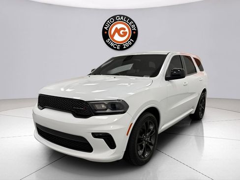 Used 2022 Dodge Durango SXT w/ Blacktop Package RWD image 3