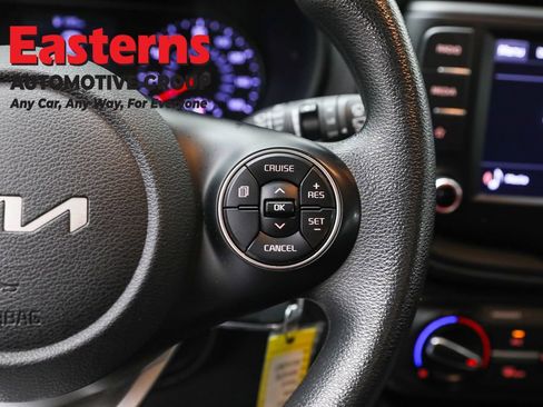 Used 2022 Kia Soul LX w/ Technology Package image 16