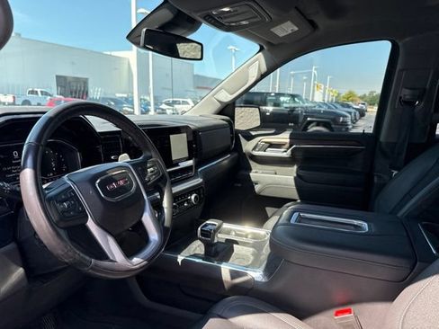 Used 2022 GMC Sierra 1500 SLT w/ SLT Convenience Package AWD/4WD image 13