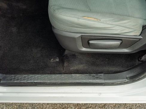 Used 2015 RAM 2500 Tradesman w/ Chrome Appearance Group image 18