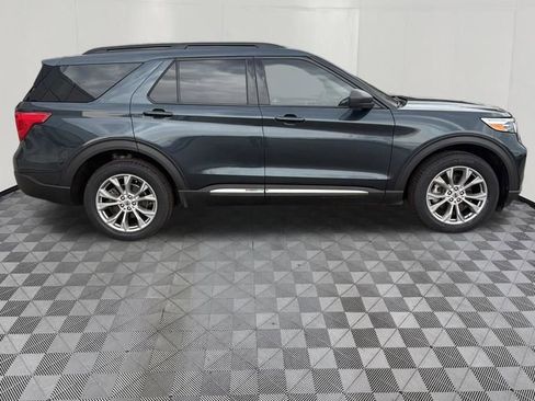 Used 2022 Ford Explorer XLT w/ Equipment Group 202A image 25