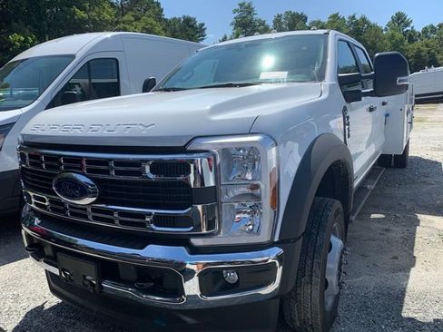 New 2025 Ford F450 XL w/ XL Chrome Package image 10