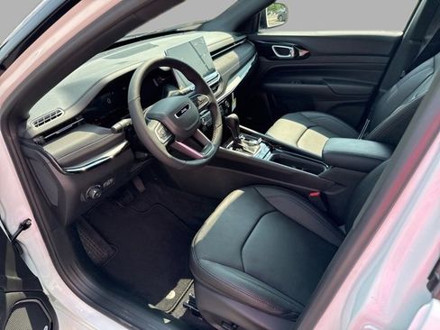 New 2025 Jeep Compass Limited w/ High Altitude Package image 13