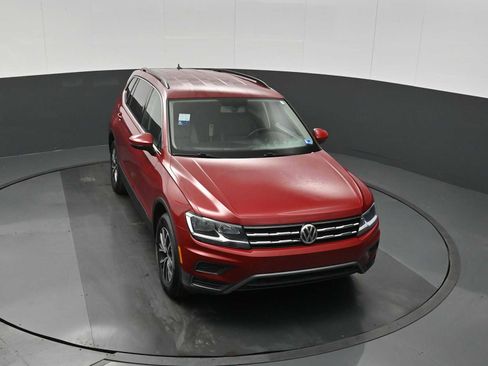 Used 2019 Volkswagen Tiguan SE image 16