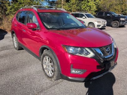 Used 2017 Nissan Rogue SV