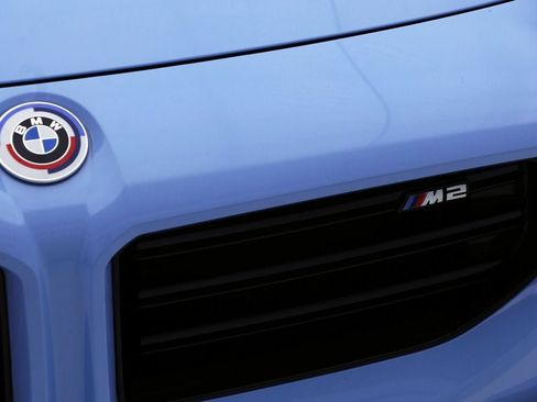 Used 2023 BMW M2 w/ Lighting Package image 42