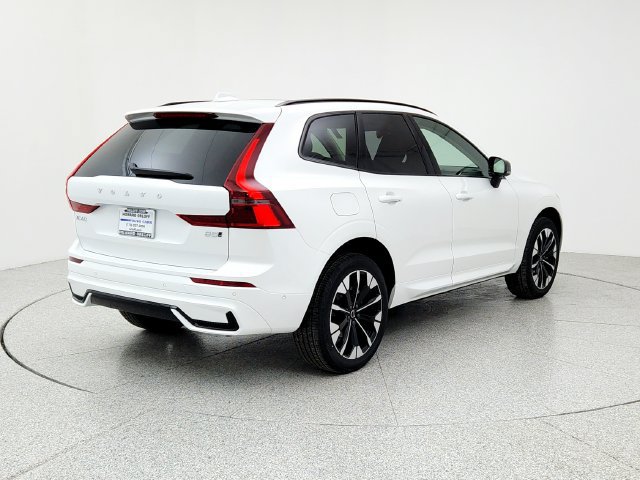 New 2026 Volvo XC60 B5 Plus w/ Climate Package AWD/4WD image 5