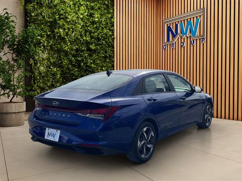 Used 2023 Hyundai Elantra SEL w/ Convenience Package FWD image 29