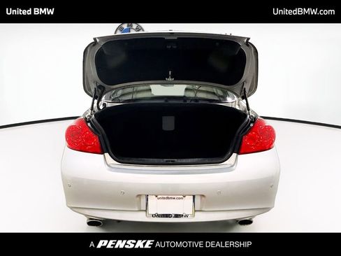 Used 2013 INFINITI G37 Journey w/ Premium Pkg image 13