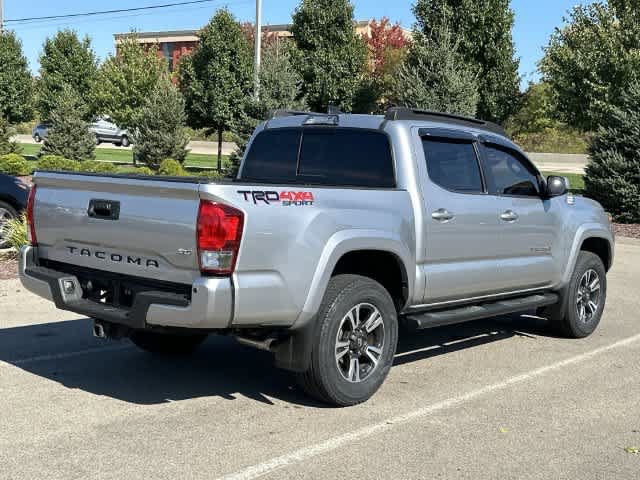 Used 2017 Toyota Tacoma TRD Sport w/ Premium & Technology Package AWD/4WD image 33