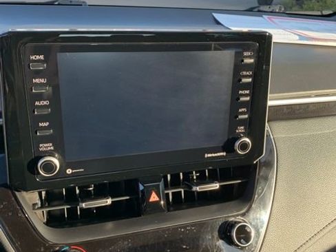 Used 2022 Toyota Corolla SE w/ Carpet Mat Package (TMS) image 24