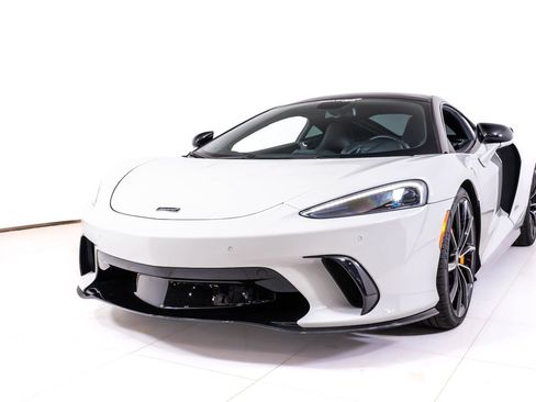 Used 2025 McLaren GTS RWD image 10