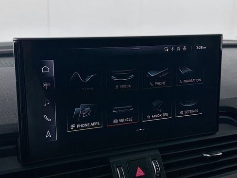 Used 2023 Audi Q5 2.0T Premium w/ Convenience Package image 14