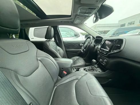 Used 2021 Jeep Cherokee Limited AWD/4WD image 12