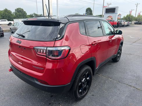 Used 2024 Jeep Compass Trailhawk AWD/4WD image 4