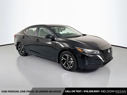 Certified 2025 Nissan Sentra SV w/ Trunk Package FWD image 3