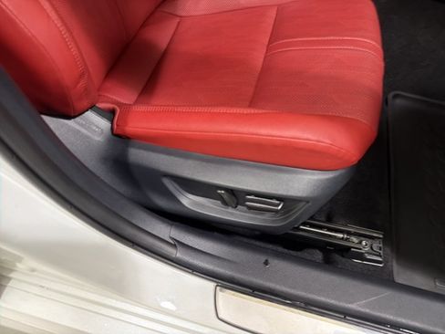 Used 2025 Toyota Camry XSE FWD image 37