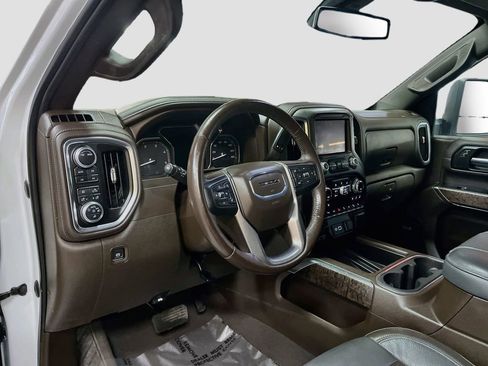 Used 2023 GMC Sierra 2500 Denali AWD/4WD image 9