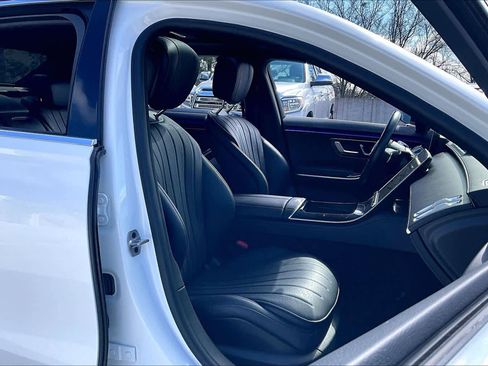 Used 2023 Mercedes-Benz S 500 S 500 w/ AMG Line image 9