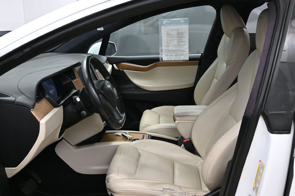 Used 2021 Tesla Model X Long Range AWD/4WD image 16
