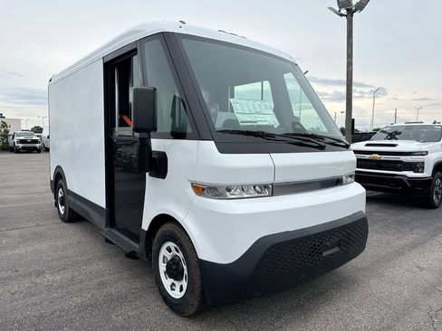 Used 2024 Chevrolet Brightdrop 400 w/ Commercial Equipment Package AWD/4WD image 7