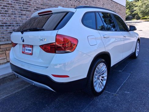Used 2015 BMW X1 sDrive28i RWD image 5