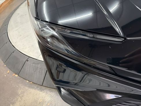 Used 2025 Toyota Camry SE image 8