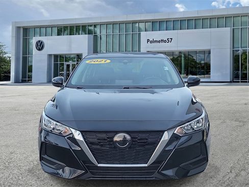 Used 2021 Nissan Sentra SV image 2