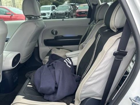 Used 2026 Hyundai Palisade Calligraphy image 8