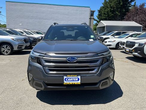Certified 2025 Subaru Forester Limited AWD/4WD image 4