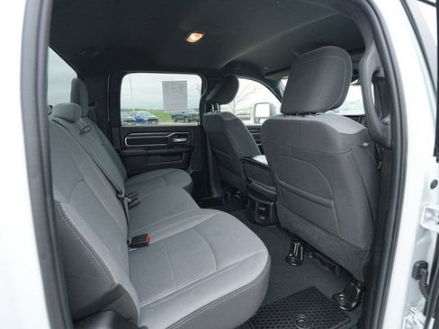 Used 2024 RAM 2500 Big Horn AWD/4WD image 23