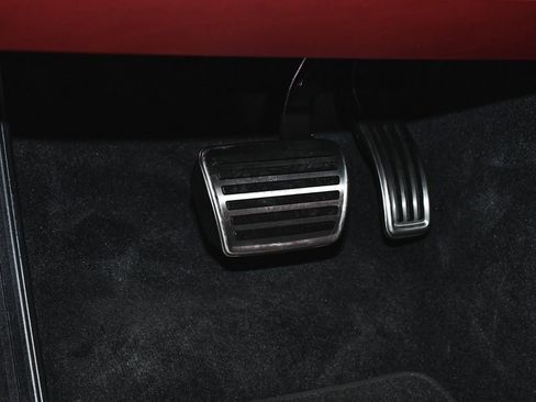 Used 2023 Porsche Cayenne Turbo S image 22