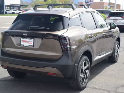 New 2026 Nissan Kicks SV FWD image 7