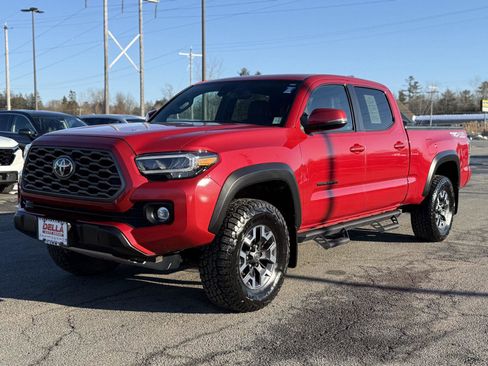 Used 2021 Toyota Tacoma TRD Off-Road w/ TRD Premium Off Road Package image 9