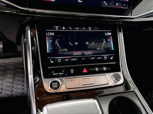 Used 2023 Audi Q8 Prestige w/ Prestige Package AWD/4WD image 32