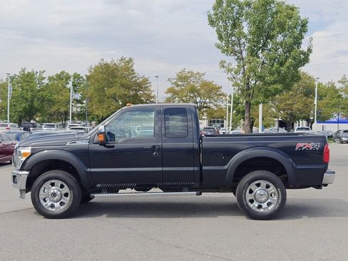 Used 2015 Ford F350 Lariat image 4