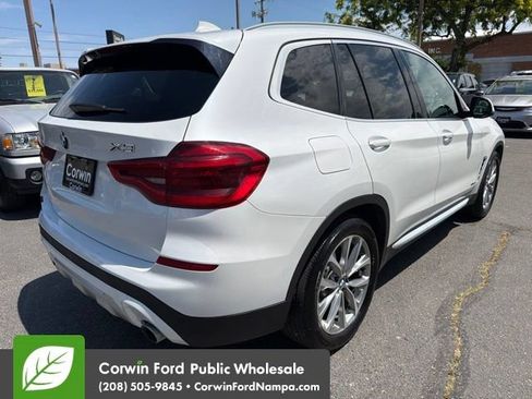 Used 2018 BMW X3 xDrive30i w/ Premium Package AWD/4WD image 5