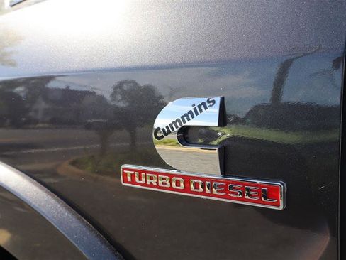 Used 2019 RAM 3500 Laramie image 29