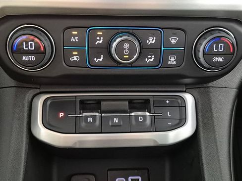 Used 2020 GMC Acadia SLE FWD image 20